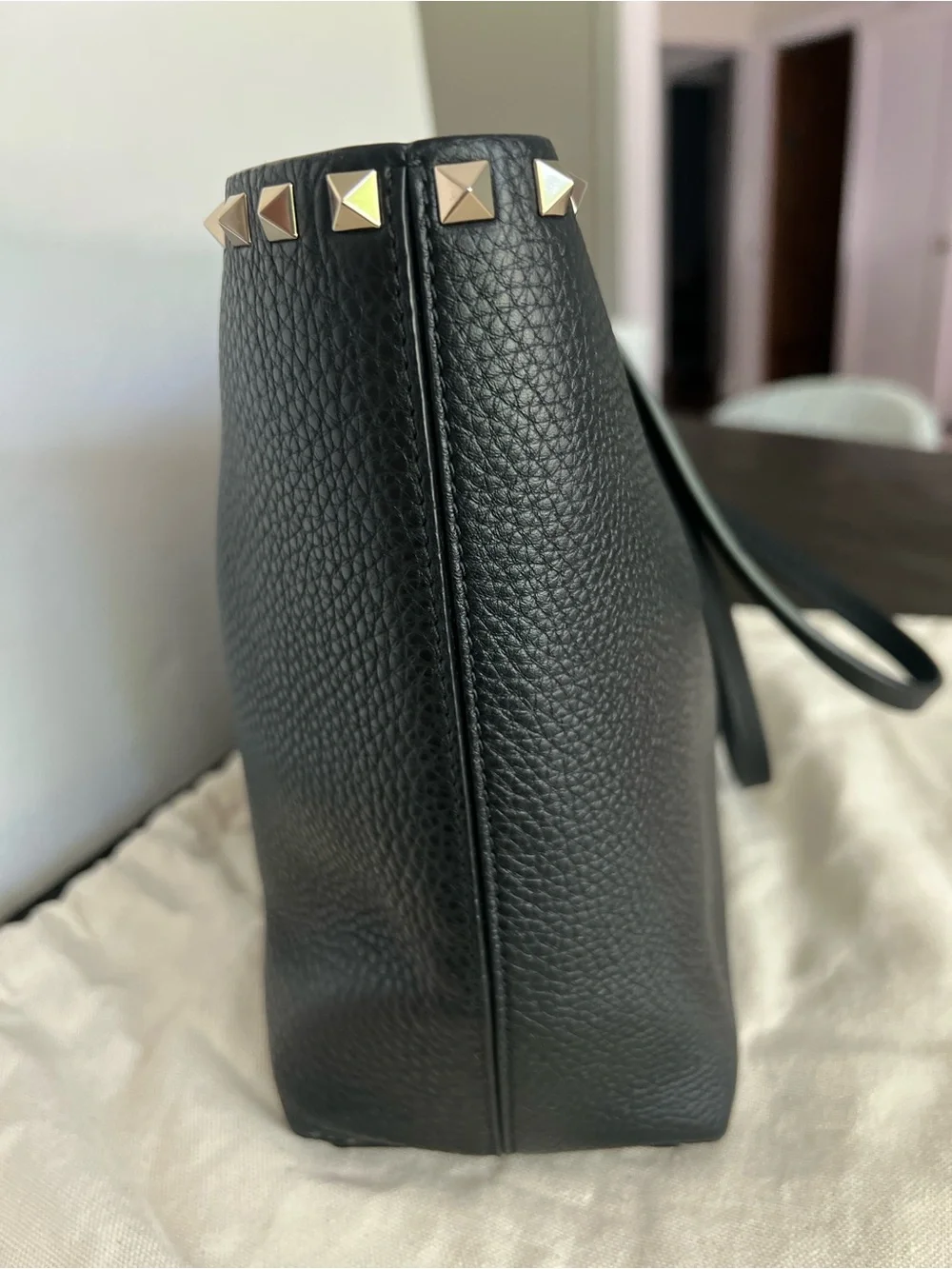 Valentino Garavani Black Pebbled Leather Rockstud Tote